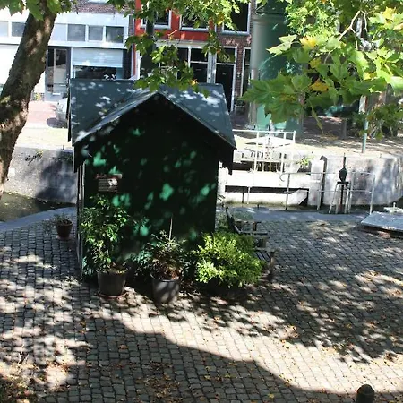 Achterhuis Slapen En Eten *